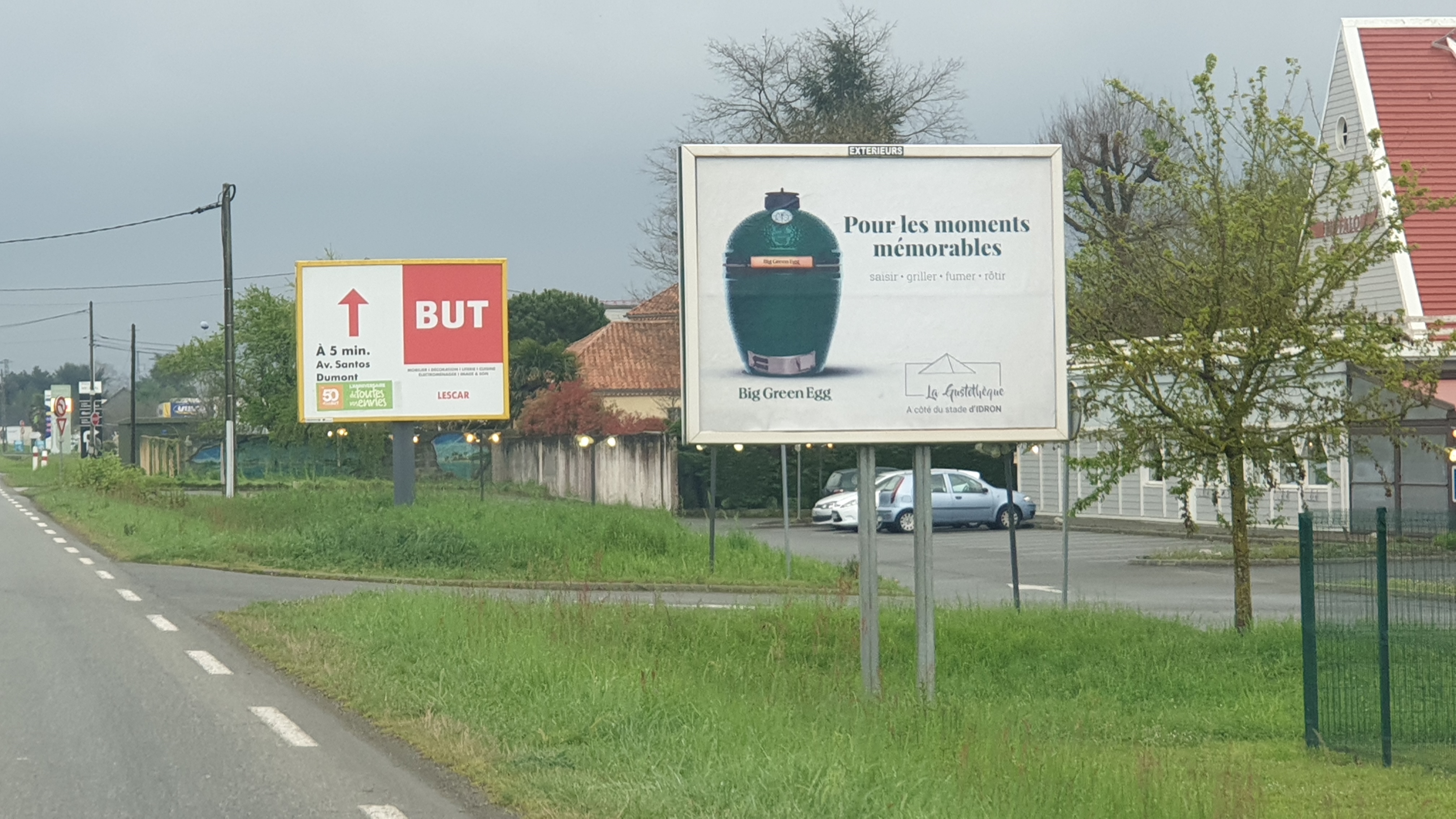 Exemple d'affichage 4x3m réalisé par Exterieurs dans les départements 64, 65 et 31